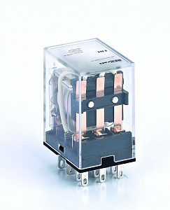 Промежуточное реле DEKraft 3 контакта с LED индикацией 10А 230В AC ПР-102 23933DEK
