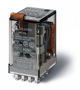 Реле миниатюрное универсальное электромеханическое Finder AgNi 4CO 7A блокируемая кнопка, тест флаг-индикатор, втычный 553482300040